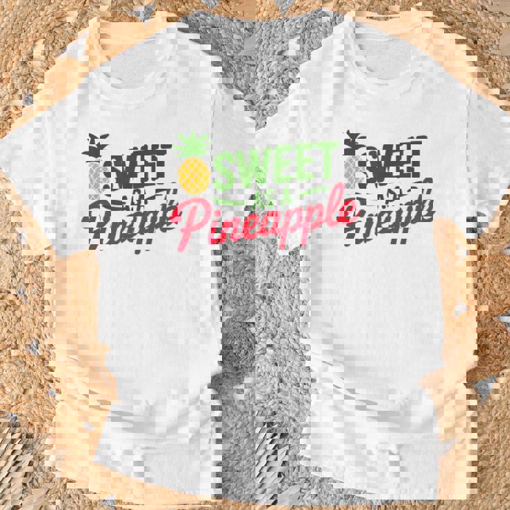 パイナップルのように甘い Tシャツ 高齢者への贈り物