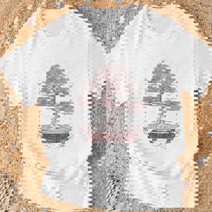 ヒップホップ アーバン ヴィンテージ エッジの効いた Y2k バックプリント ストリートウェア 盆栽 Tシャツ 高齢者への贈り物