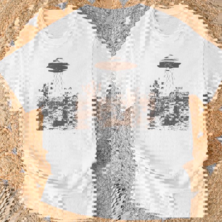 ビンテージ Ufo カウボーイ キャット Tシャツ 高齢者への贈り物