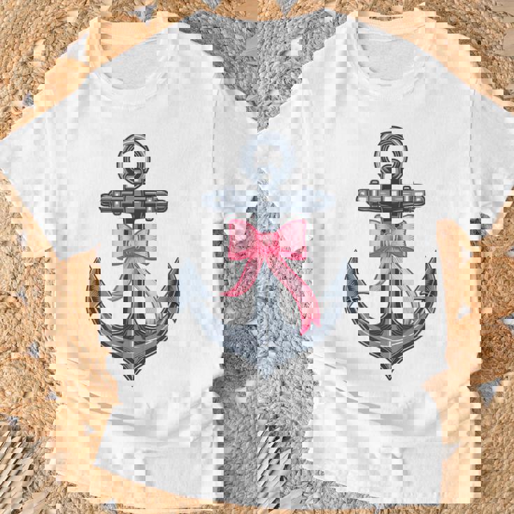 ピンクリボンボウコケット付きマリンアンカー。 Tシャツ 高齢者への贈り物