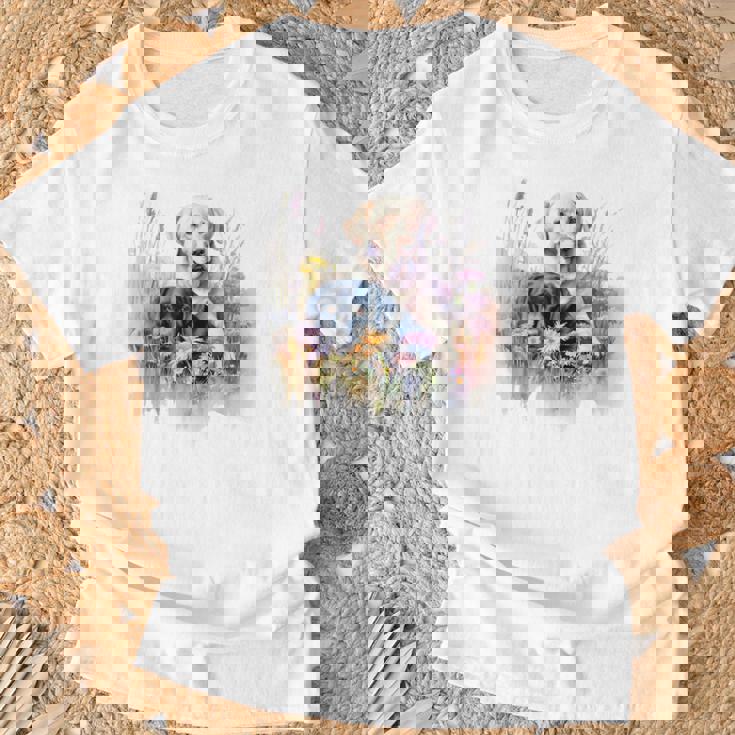 フローラルワイルドフラワー 犬 ラブラドールレトリバー Tシャツ 高齢者への贈り物