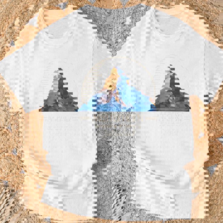 マッターホルン山 ツェルマット ハイキング スイス ギフト 長袖tシャツ Tシャツ 高齢者への贈り物