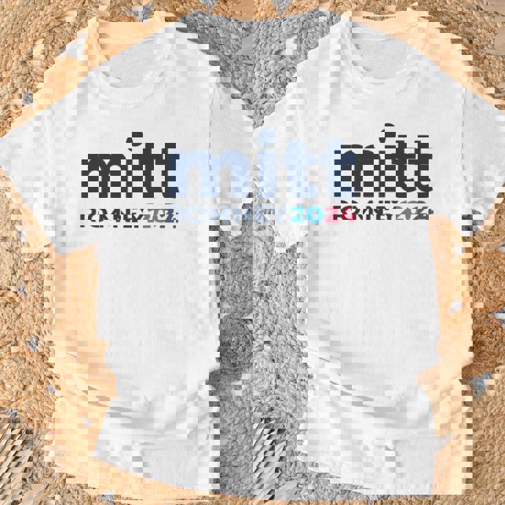 ミット・ロムニー 2024 Tシャツ 高齢者への贈り物
