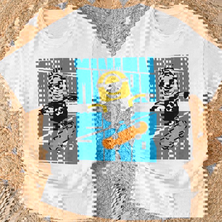 ミニオン Minionk8slash Carl Tシャツ 高齢者への贈り物