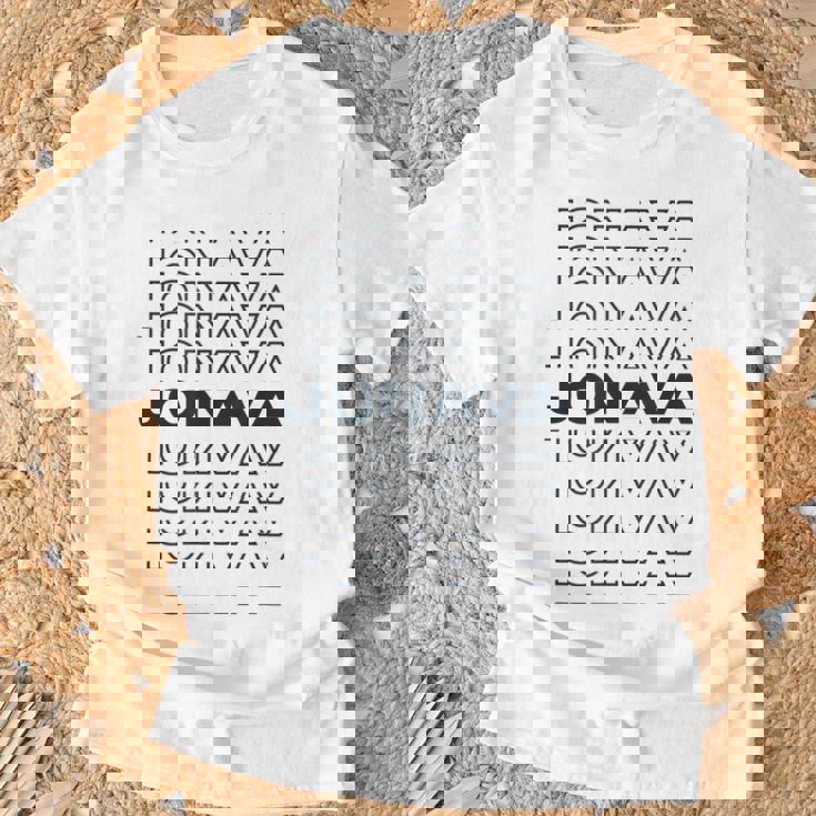 ミニマリストシティ リトアニアモダンジョナバ Tシャツ 高齢者への贈り物