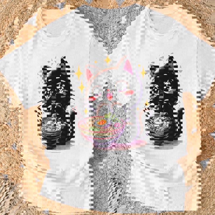 ラーメン猫かわいいアニメ猫ラーメン愛好家甘い Tシャツ 高齢者への贈り物