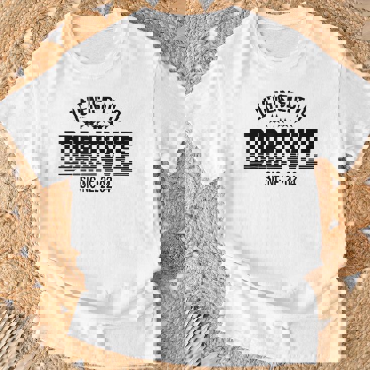 免許 取得 免許 試験 免許 運転手 教習所 初心者 贈り物 免許 学科試験 車 運転免許証 2024 Tシャツ 高齢者への贈り物