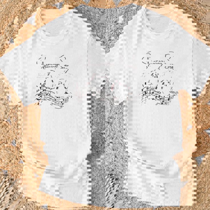 北海道の歌う小鳥 シマエナガ 音符 音楽好き 指揮者 可愛い Tシャツ 高齢者への贈り物