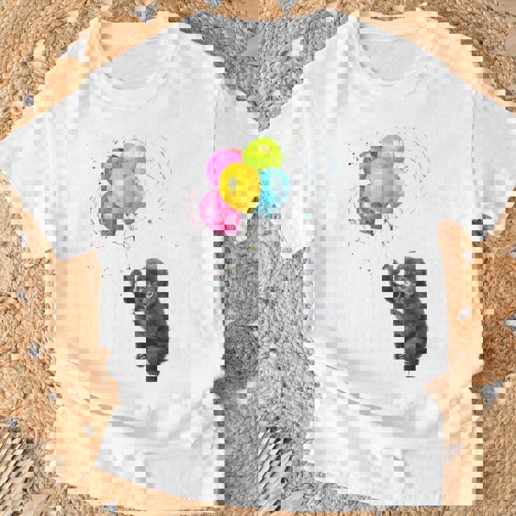 可愛い赤ちゃんのゴリラシルバーバックグラフィックバルーンアートワーク。 Tシャツ 高齢者への贈り物