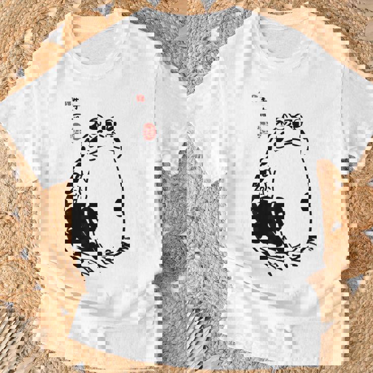 和風カエル漢字ミニマリストアート Tシャツ 高齢者への贈り物