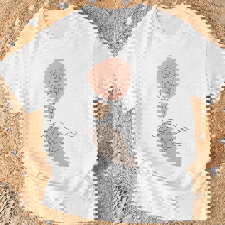 抽象的でミニマリストなラインアート、花柄。 Tシャツ 高齢者への贈り物