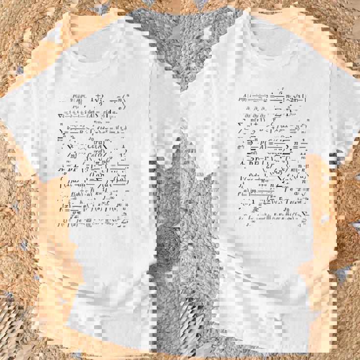 数学方程式と計算、微積分と代数、科学。 Tシャツ 高齢者への贈り物
