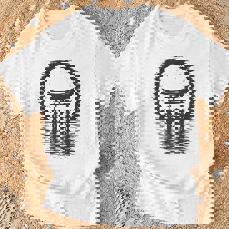 日本の鳥居アート Tシャツ 高齢者への贈り物