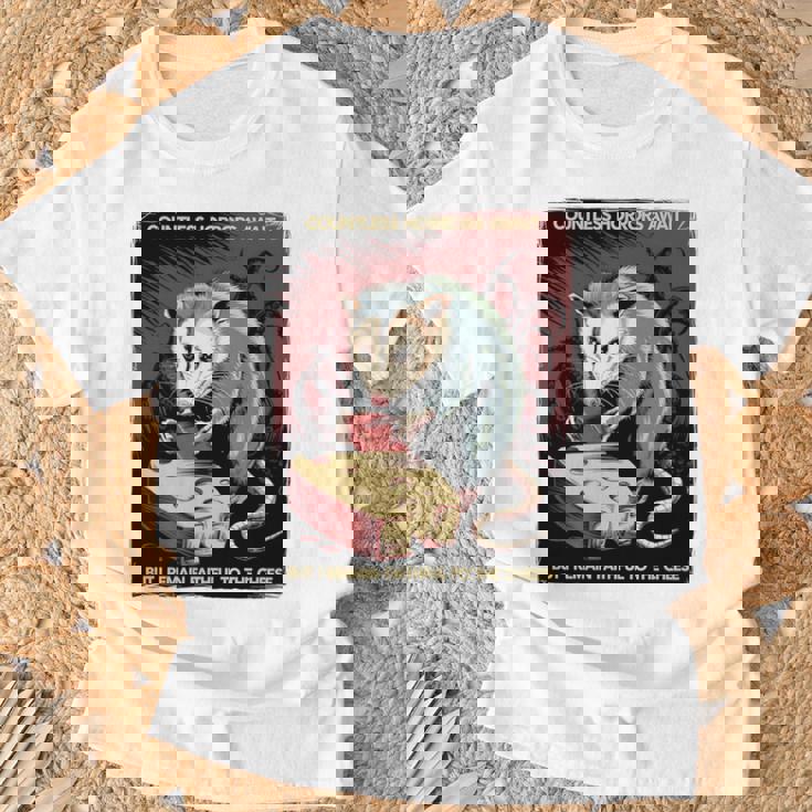 日本ホラーオポッサムアニメ レトロ 数え切れないほどの恐怖が待ち受けている 長袖tシャツ Tシャツ 高齢者への贈り物