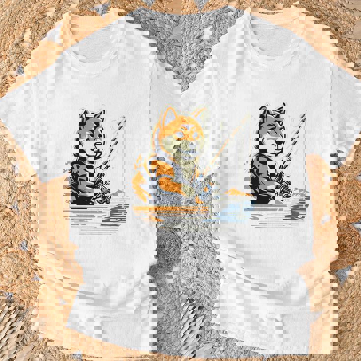 柴犬 犬 イヌ 面白いtシャツ 釣り 釣りバカ 釣り人 メンズ おもしろ 面白い 服 海釣り 川釣り 文字tシャツ 長袖tシャツ Tシャツ 高齢者への贈り物