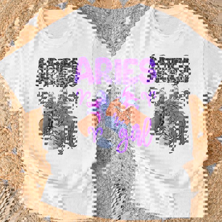 牡羊座 女の子 誕生日 星座 スニーカー ネイル 誕生日 Tシャツ 高齢者への贈り物