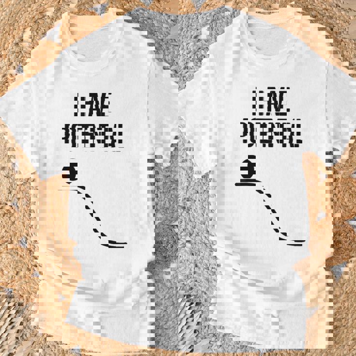 私には潜在的なエネルギーがある面白い物理学 Tシャツ 高齢者への贈り物