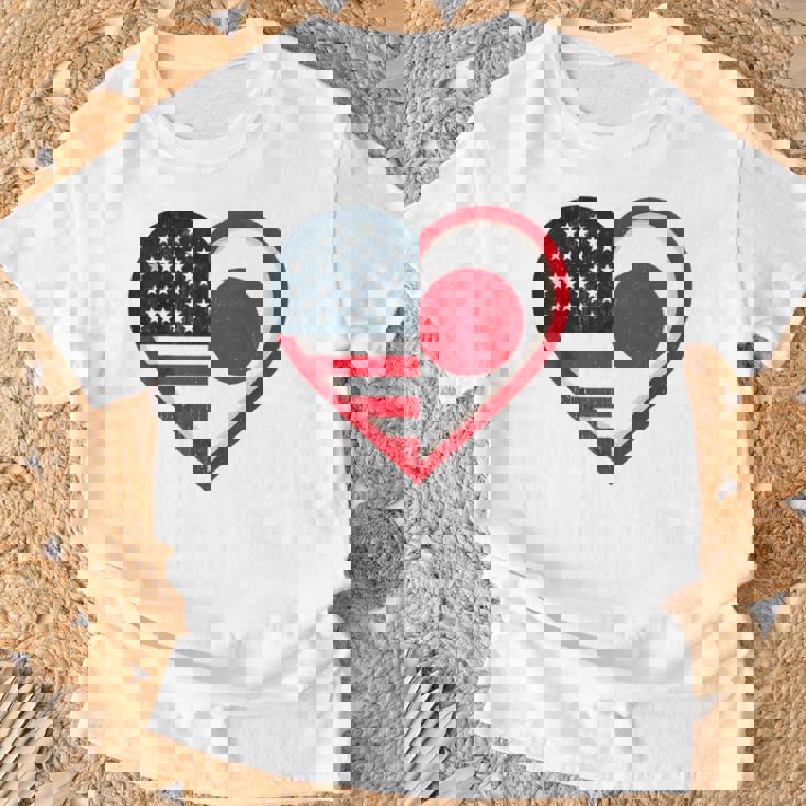 米国 アメリカ 日本 ハートフラッグ 二重国籍。 Tシャツ 高齢者への贈り物