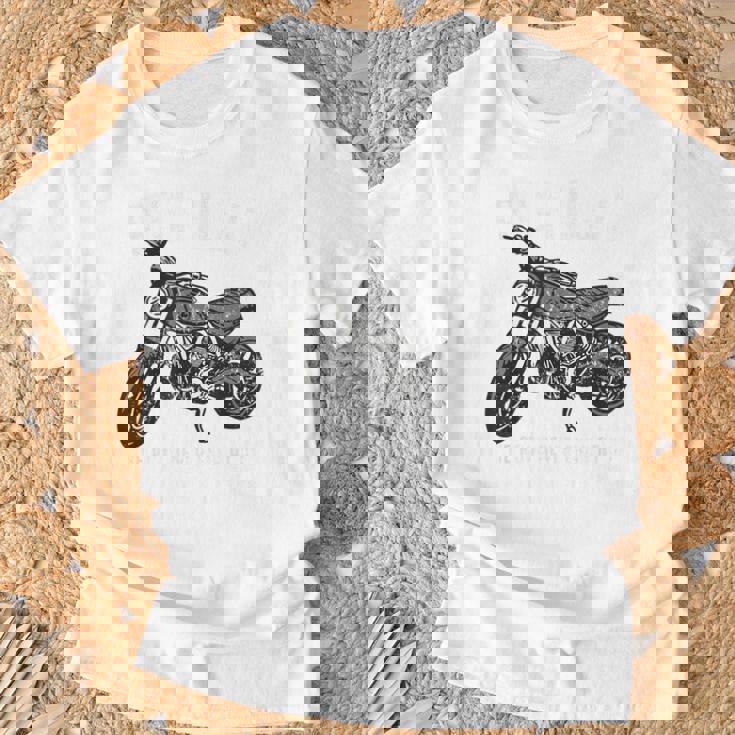 緑寿祝い バイク好き 車好き 父 男性 女性 クラシック 66歳 The Road Never Ends At 66 Tシャツ 高齢者への贈り物