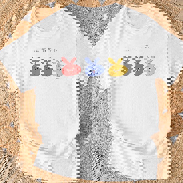 耳結びうさぎ 赤青黄 Cぽむこ かわいい うさぎ キャラクター 長袖tシャツ Tシャツ 高齢者への贈り物