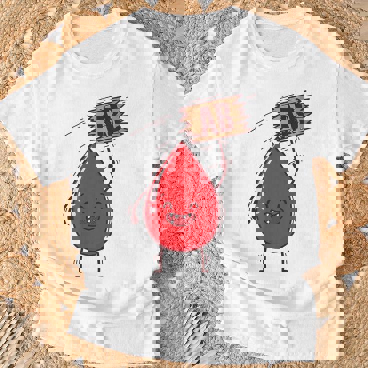 血液型 Ab 血液ドロップ シールドハート付き Tシャツ 高齢者への贈り物