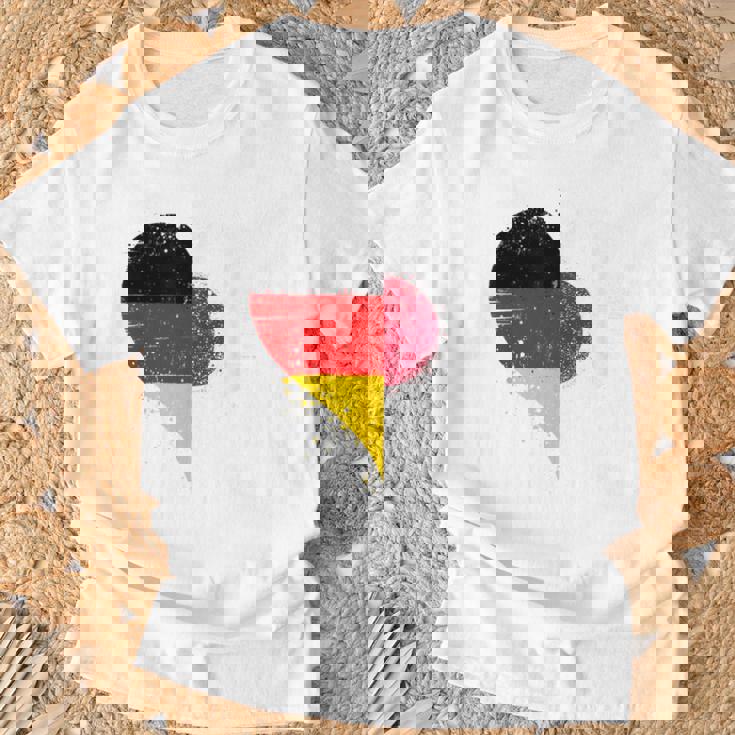 誇り高き日本人ドイツ人のためのヴィンテージの旗 A 日本 ドイツ Tシャツ 高齢者への贈り物