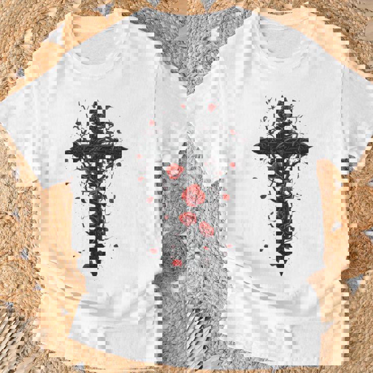 赤いバラのゴシック・クロス 長袖tシャツ Tシャツ 高齢者への贈り物