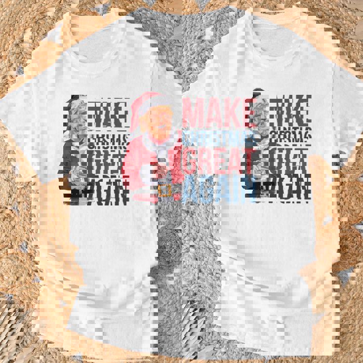 面白いクリスマスグレートアゲイントランプサンタファンusaホリデー 2024 Tシャツ 高齢者への贈り物