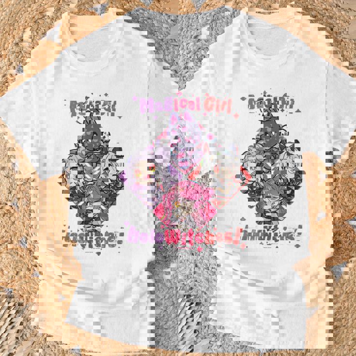 魔法少女ホロウィッチ！ 紫咲シオン・宝鐘マリン・沙花叉クロヱ Tシャツ 高齢者への贈り物