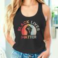 Lives Matter Raised Fist Retrointage No Racism タンクトップ