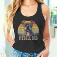Pitbull Dad Dog Lover カラフル アーティスティック ピットブルのオーナー。 タンクトップ