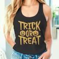トリックオアトリートパンプキンフェイスハロウィングラフィック。 タンクトップ