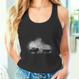 ライオンファミリー野生のアフリカ動物美しい タンクトップ