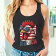 愛国心が強いチキンメリカ アメリカ国旗 鶏好き 7月4日 タンクトップ