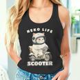 猫 ネコ 白猫 イラスト 原付 スクーター バイク 猫好き バイク好き かわいい おもしろ レトロ Neko Life タンクトップ