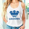 【バックプリント・背中側】ウソデス Usodes かわうそです。《ブルー 青》スポーツ ブランド パロディ 面白い タンクトップ