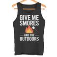 キャンプ&ハイカー向け、スモーズアンドザアウトドアデザインを与えてください タンクトップ
