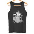 キュートで面白い猫のドラマー ドラムを弾くパンク ロックスター グラフィック タンクトップ