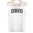Ohio バーシティスタイル テキスト フラッグ スポーツ アスレチック ジャージスタイル タンクトップ