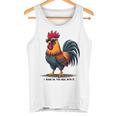 サングラスをかけた姿勢のクールな雄鶏。 タンクトップ