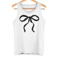 タンサンドベージュにかわいいブラックリボンリボンの美的 タンクトップ