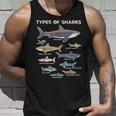 9種類のサメ教育カラフルな海英語 タンクトップ 彼への贈り物