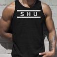 「Shu」ヘボン式「しゅう」「シュウ」「シュー」下の名前 ローマ字 名入れ 名乗り ラテン文字 綴り タンクトップ 彼への贈り物