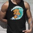 かわいいサーファーのテディベア。 タンクトップ 彼への贈り物