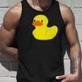 かわいいラバーダックイエローグラフィックかわいいラバーダック タンクトップ 彼への贈り物