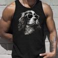 キャバリア・キング・チャールズ・スパニエル犬とサングラス タンクトップ 彼への贈り物