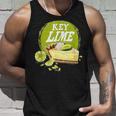 クラシックなデザート愛好家のための素晴らしいキーライムパイ。 タンクトップ 彼への贈り物