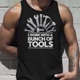 ツール 面白い メカニック 工具を使って仕事 お父さん 夫 ギフト アイデア タンクトップ 彼への贈り物