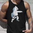 愉快な空手犬 日本のスピッツ タンクトップ 彼への贈り物