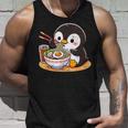 箸でラーメンを食べるかわいいペンギン タンクトップ 彼への贈り物